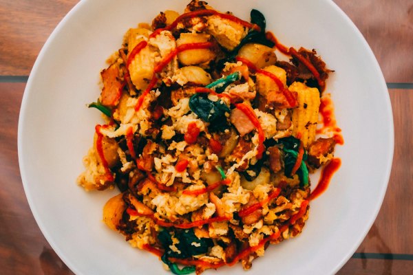 Arroz con solomillo y pasas