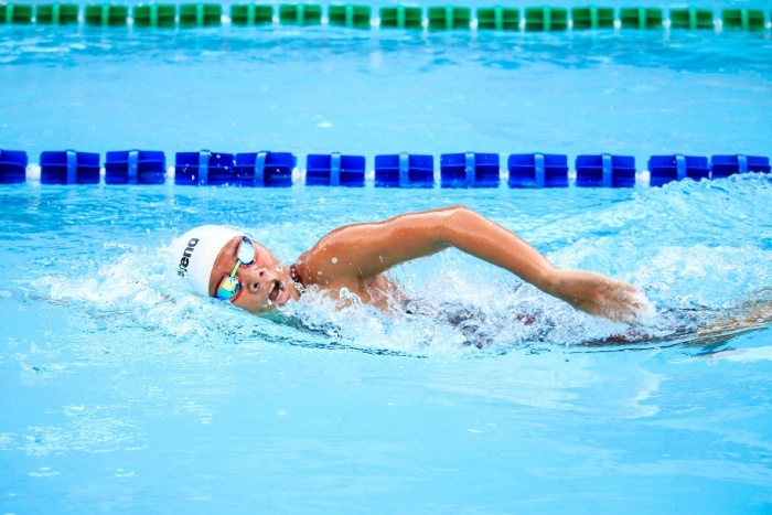 Natación