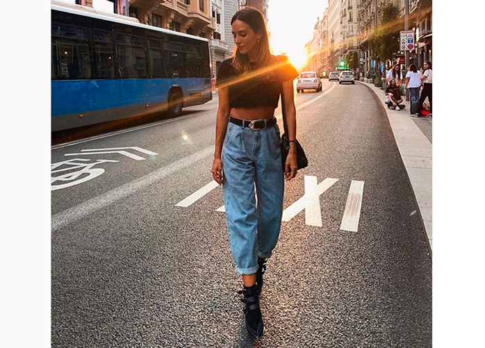 Rocío Osorno se apunta  ala moda de los jeans slouchy