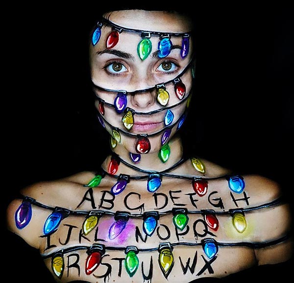 Maquillaje Halloween make Up Luces Strager Things