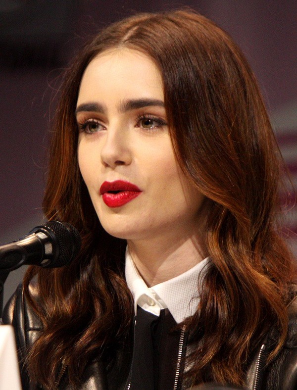 ¿Sabías que estos famosos son familia? Lilly Collins