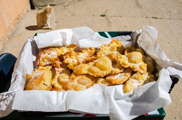 Receta de Orejuelas u Hojuelas, un postre típico de Carnaval