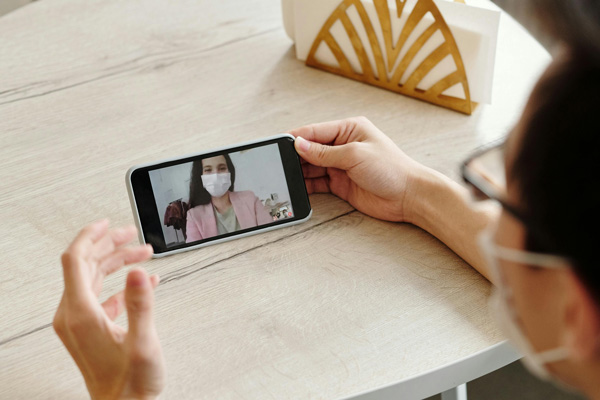 Con estas aplicaciones de videollamadas se te hará más llevadero el confinamiento