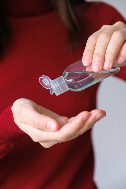 como limpiar las manos con gel hidroalcoholico