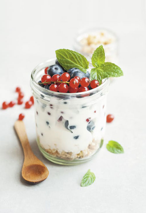 yogur natural casero sin yogurtera con frutas