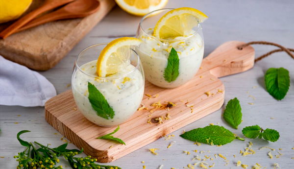 receta vasitos de mascarpone con crema de limón y menta