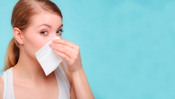 no frotar la nariz con alergia