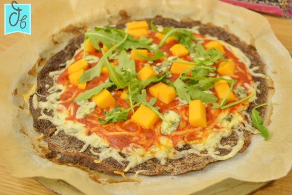 Pizza de quinoa, una masa fácil, sin gluten rica y saludable