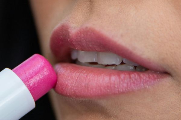 7 tips para mantener los labios hidratados y suaves