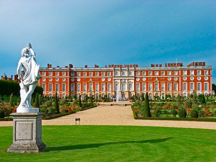 Hampton Court Palace Los Bridgerton