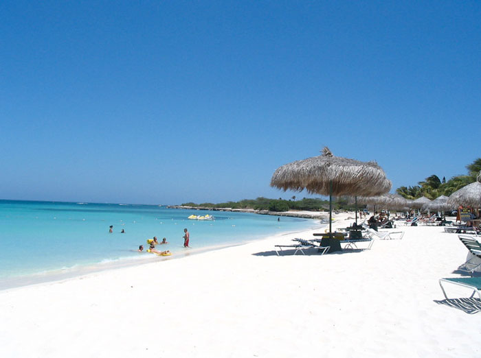 Eagle Beach Aruba una de las playas más bonitas del mundo