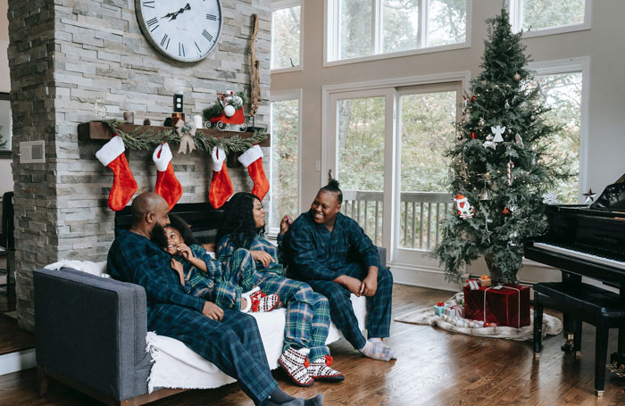 calcetines navideños en tu decoración con familia