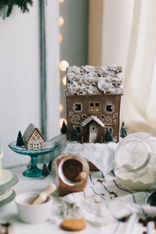 3. Casas de Jengibre con Cartón para decorar tu hogar manualidades navideñas