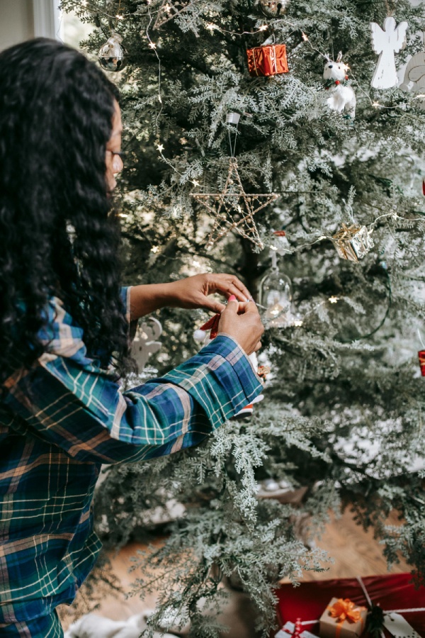 Las personas que decoran antes de Navidad, son más felices