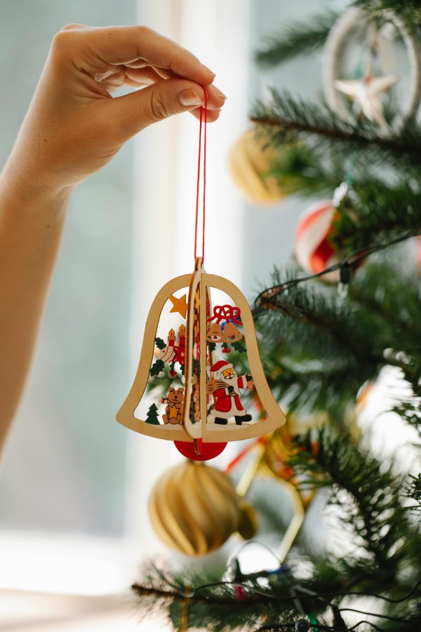 Las personas que decoran antes de Navidad, son más felices