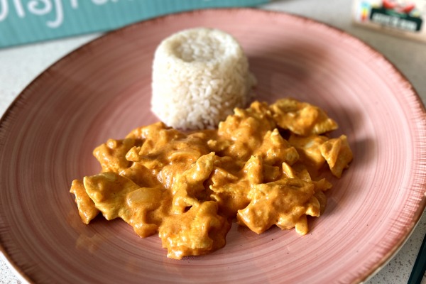 Aprende a hacer el Pollo al Curry más jugoso (y fácil)