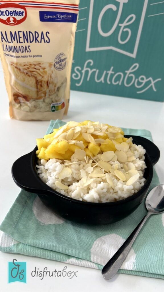 Aprende a hacer Sticky Rice con mango y almendras... con tu arroz redondo de siempre