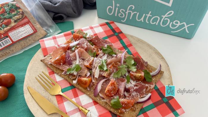 Tienes que probar la pizza Keto que tendrás lista en 10 minutos y es supersabrosa