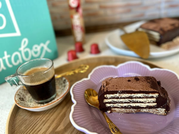 Tarta de galletas con chocolate y café NESCAFÉ Farmers Origins Colombia