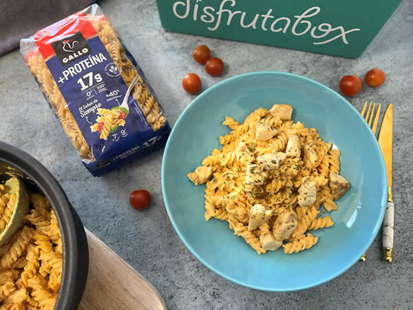 Si estás buscando una receta equilibrada, fácil de preparar y que realmente esté rica, esta pasta fit con salsa cremosa se va a convertir en un básico en tu cocina.